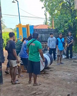 SEWA TRUK KONTAINER FUSO SAMPIT