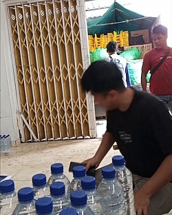 SEWA TRUK KONTAINER FUSO SAMPIT