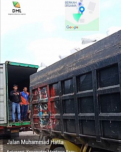 SEWA TRUK KONTAINER FUSO SAMPIT